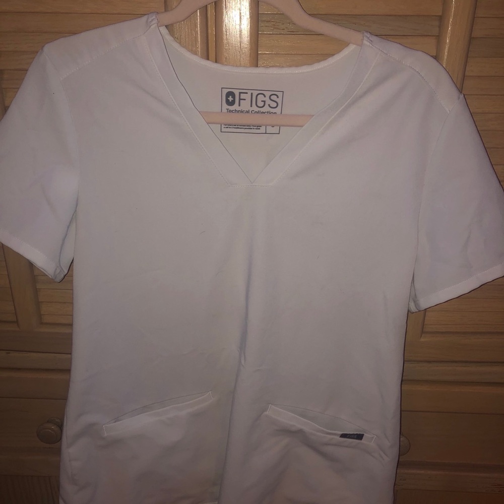 Figs two pocket scrub top